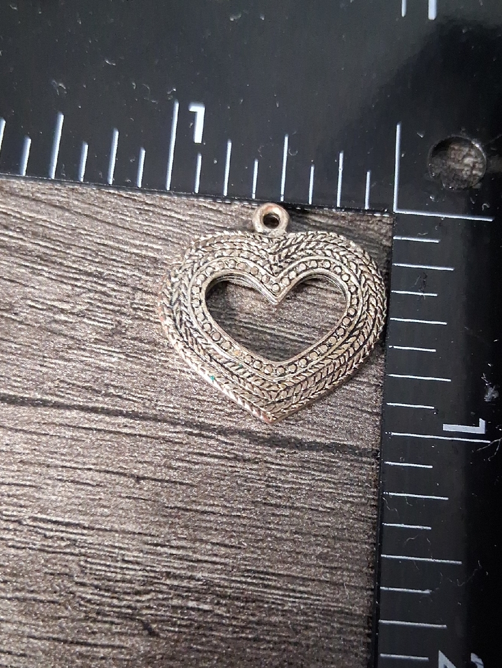 Silver Tone Heart Pendant Charm - Detailed Textured Design P423 - Picture 3 of 3